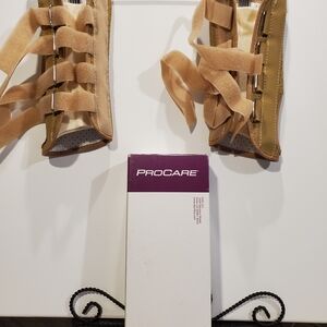 Brand New ProCare Wrist Braces with Box Right & Left Included Size Large